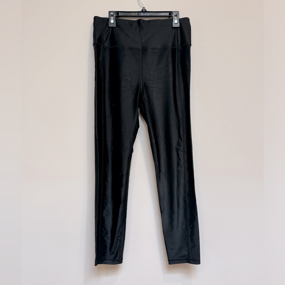 Sweaty Betty All Day Black 3/4 Leggings. Size M.